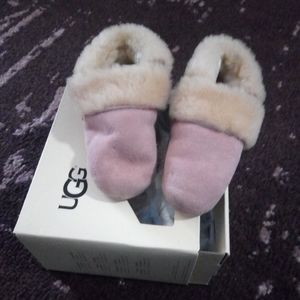 Ugh slippers